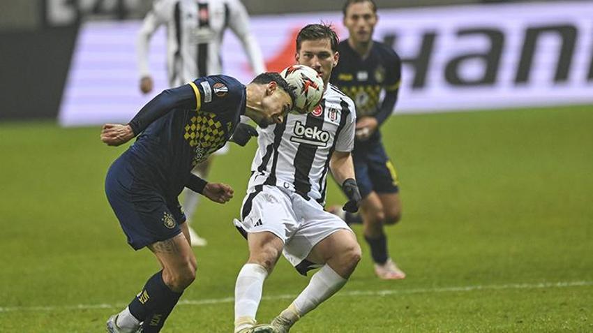 3-1 artık bardağı taşırdı, Giovanni van Bronckhorst'a güle güle! Yeni hoca şimdiden belli oldu