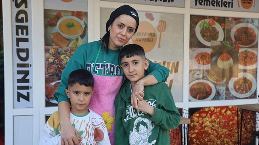 Hataylı anne eşini depremde kaybetti ama çocukları için yaşam mücadelesini kaybetmedi