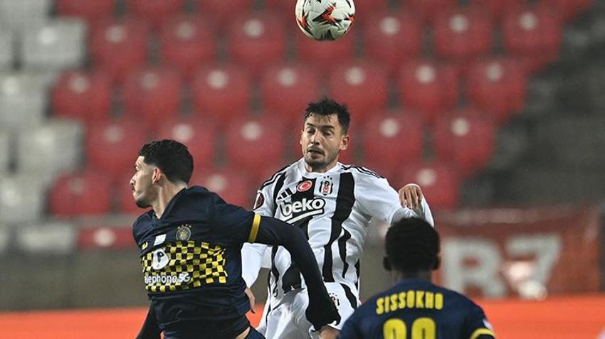 Beşiktaş'ta yenilgi sonrası sert tepki: İzledin mi Salih’i Bronckhorst