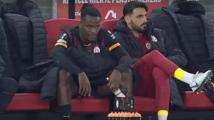 Batshuayi trip attı, Hakim Ziyech uyuya kaldı! Galatasaray-AZ Alkmaar maçında olay görüntü