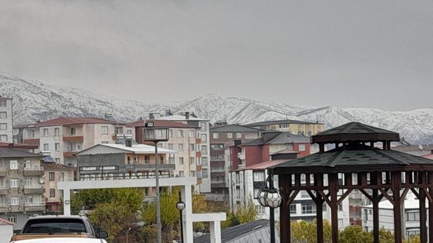 Kar yağışları, karla karışık yağmur, gök gürültülü sağanak yurdu etkisi altına alacak! Meteoroloji illeri uyardı: Pazar günü başlayacak pazartesi kuvvetlenecek...