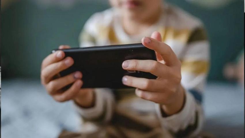 Tartışma alevlendi: Sosyal medyada yaş sınırı kaç olmalı?