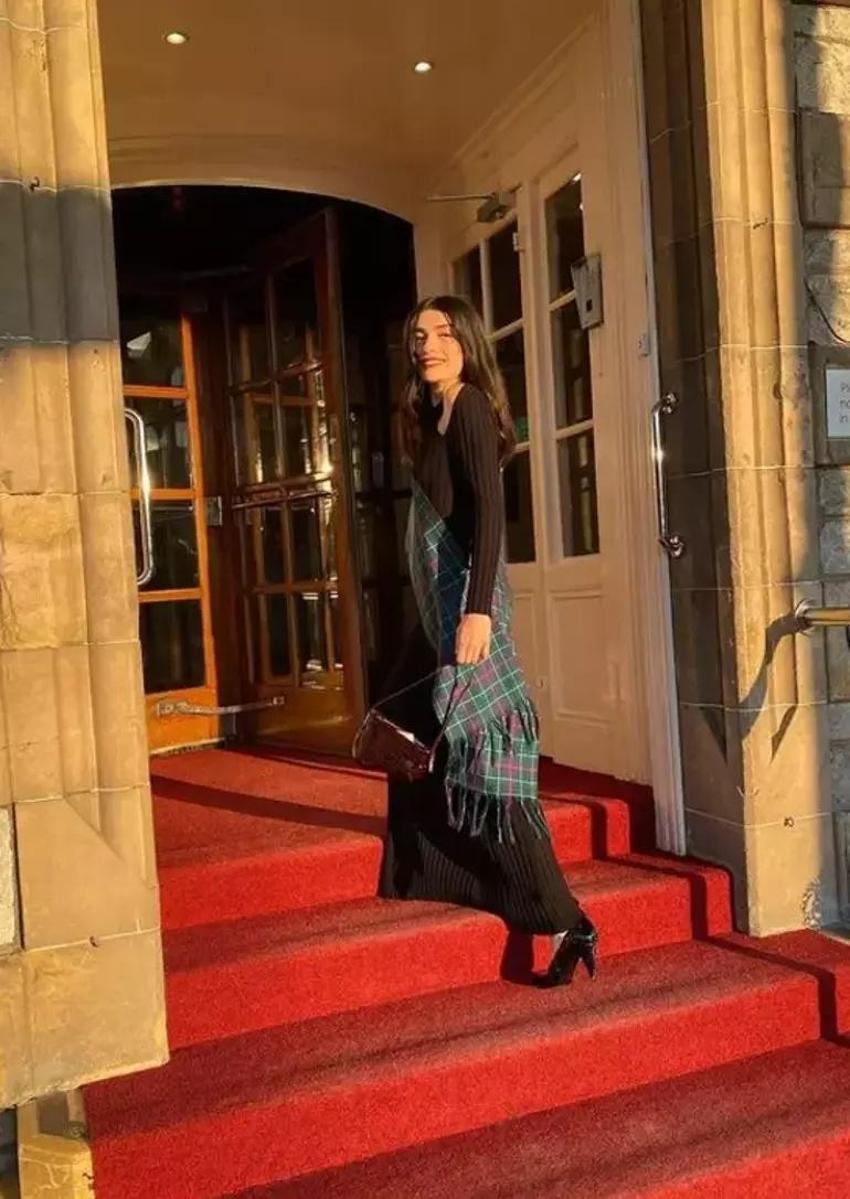 Hazar Ergüçlü'den yeni paylaşım! 'Seni çok özledim'