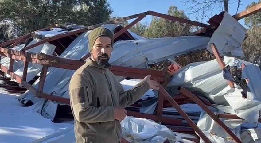 Antalya'da ineklerinin ahırı belediye tarafından yıkıldı, ineklerine mağarada bakmaya başladı
