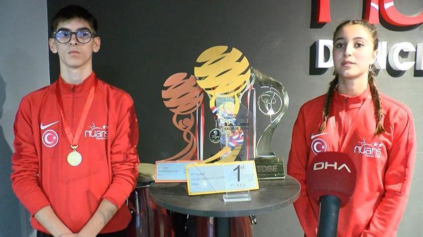 Bursalı gençler Üsküp'te salsa ile Türkiye'yi temsil ettiler 