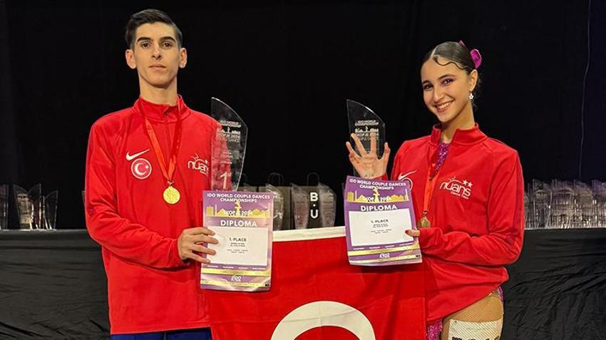 Bursalı gençler Üsküp'te salsa ile Türkiye'yi temsil ettiler 