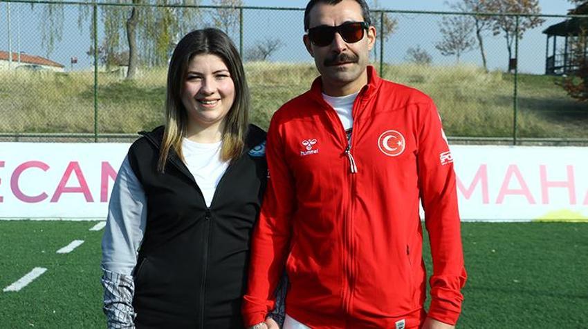 Ankara'da görme engelli çifti futbol kavuşturdu