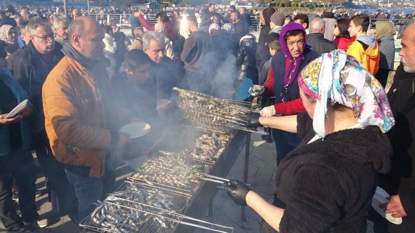 Ordu'da gerçekleştirilen 'Hamsi Festivali'nde 10 ton hamsi tüketildi