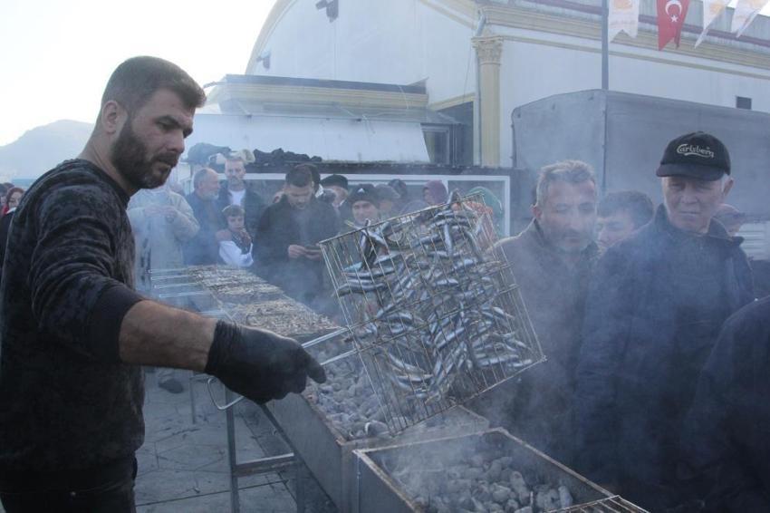 Ordu'da gerçekleştirilen 'Hamsi Festivali'nde 10 ton hamsi tüketildi