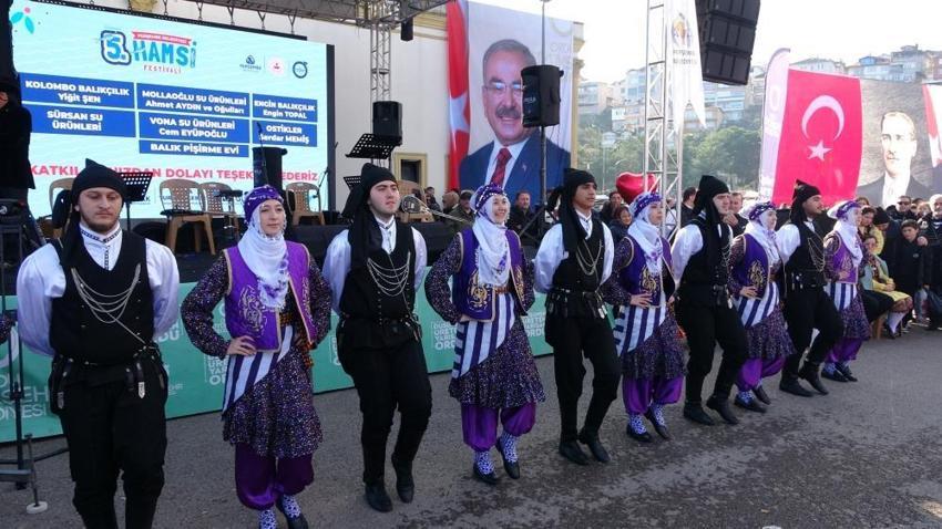 Ordu'da gerçekleştirilen 'Hamsi Festivali'nde 10 ton hamsi tüketildi
