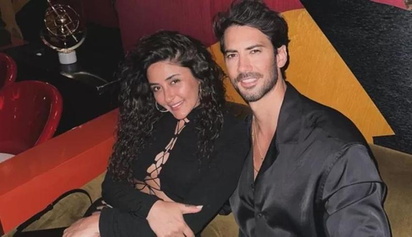 Fotoğraflar silindi! Melek Mosso ve Serkan Sağdıç boşanıyor mu?