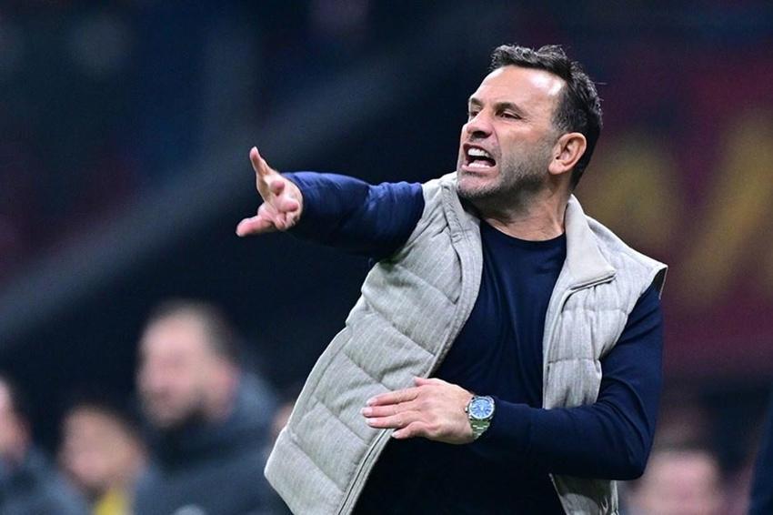 Okan Buruk; Eyüpspor, Berke Özer ve hakemi topa tuttu! Çılgına döndü