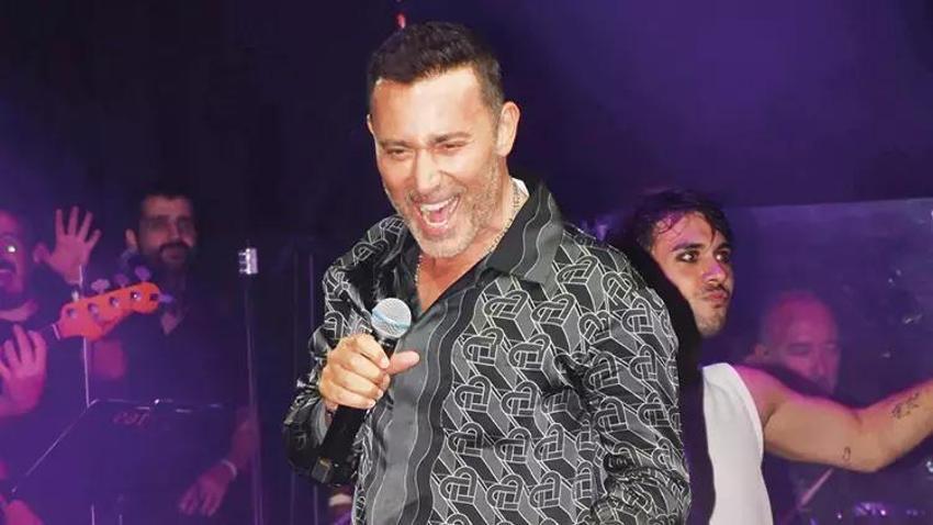 Mustafa Sandal'dan yılbaşında Melbourne'de konser verecek: Biletler anında tükendi!