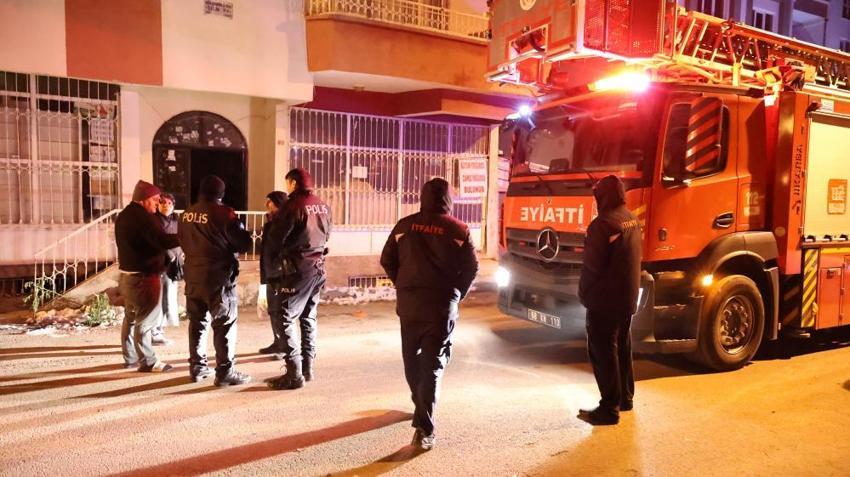 Aksaray'da gaz kokusu ekipleri alarma geçirdi! Kendisinden haber alınamayan vatandaştan beklenmedik tepki: 'Yatmak da mı sorun ya?'