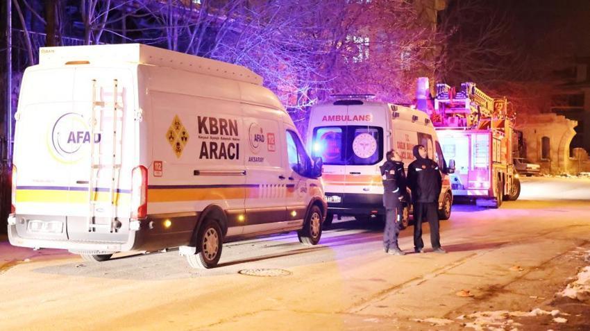 Aksaray'da gaz kokusu ekipleri alarma geçirdi! Kendisinden haber alınamayan vatandaştan beklenmedik tepki: 'Yatmak da mı sorun ya?'