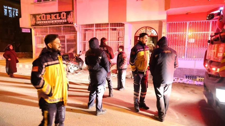 Aksaray'da gaz kokusu ekipleri alarma geçirdi! Kendisinden haber alınamayan vatandaştan beklenmedik tepki: 'Yatmak da mı sorun ya?'