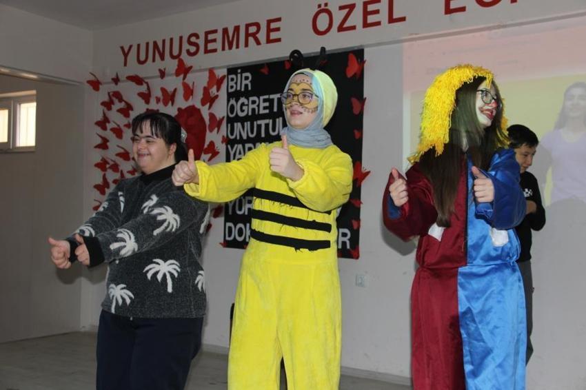 Meslek liseliler engelli çocuklara unutamayacakları bir gün yaşattı