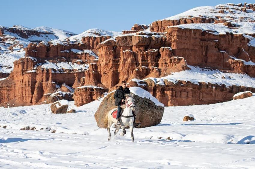 Burası Colorado değil Erzurum! “Kırmızı Periler Diyarı” kışın bir başka güzel