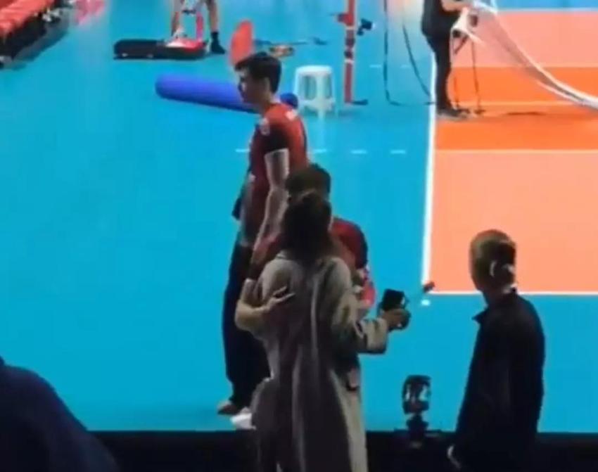 Hande Baladın'ın yeni sevgilisiyle görüntülendi! Yakışıklı isme yorum yağdı!