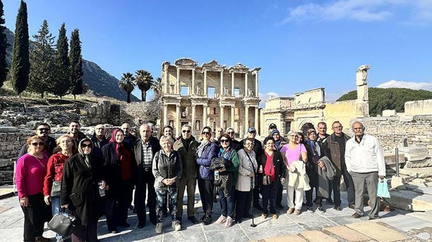Emeklilere ücretsiz tatil fırsatı! Kuşadası'nda 5 yıldızlı otelde konaklama imkanı