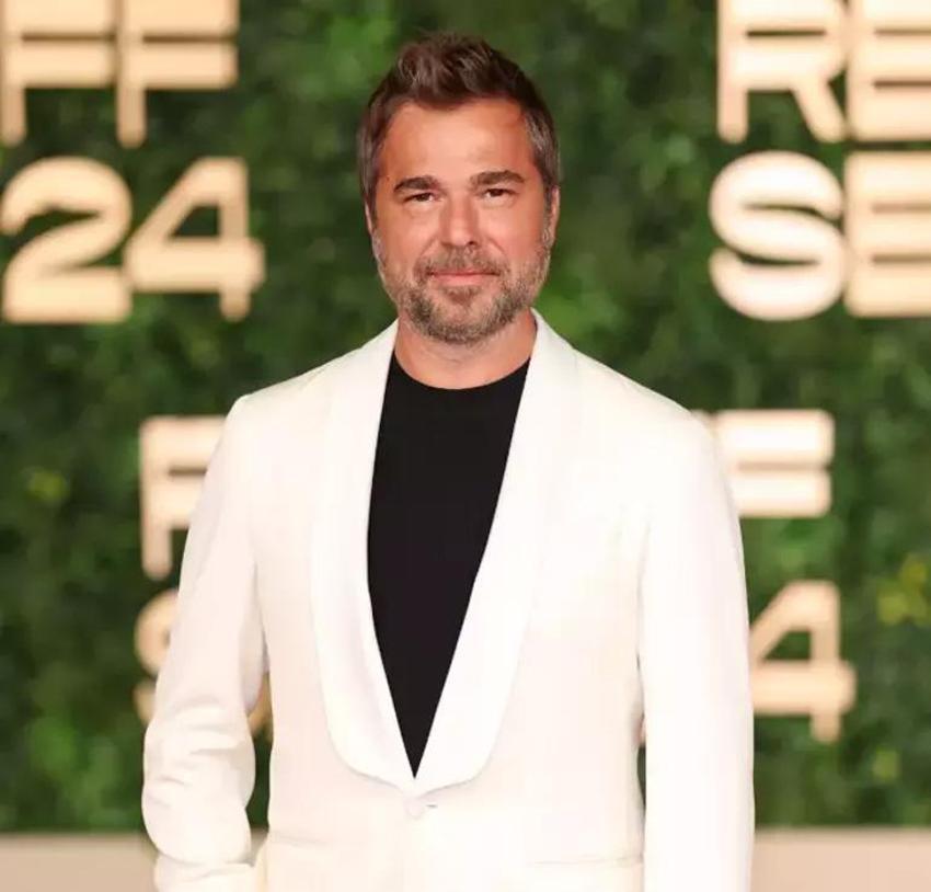 Dünyaca ünlü isimlerin katıldığı festival! Nurgül Yeşilçay kırmızı elbisesiyle dikkatleri üzerine çekti