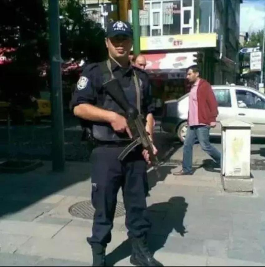İzmir'de gittikleri silahlı çatışmada yaralanan polis memurundan acı haber! 16 gün sonra şehit oldu
