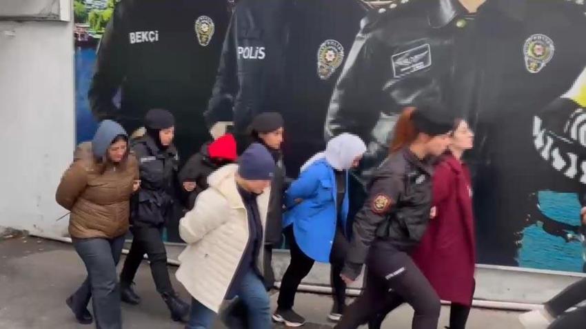 'Yenidoğan çetesi' soruşturması kapsamında gözaltına alınan 15 şüpheliden 11'i tutuklandı.