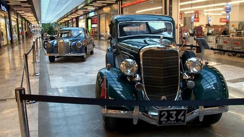 Bursa'da klasik otomobil koleksiyonerinin araçlarına değer biçilemiyor