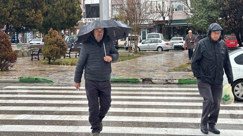 Meteoroloji son hava tahmin raporunu yayınladı birçok ili uyardı: Pazar günü etkili olacak, dikkatli ve tedbirli olun...