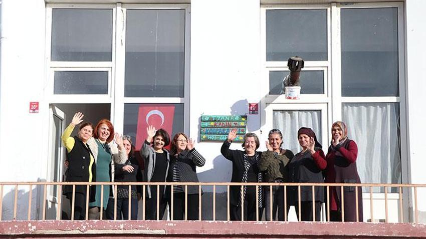 Niğde'de kooperatif kuran kadınlar üretime geçti! Atık malzemelerden süs eşyaları üretiyorlar 