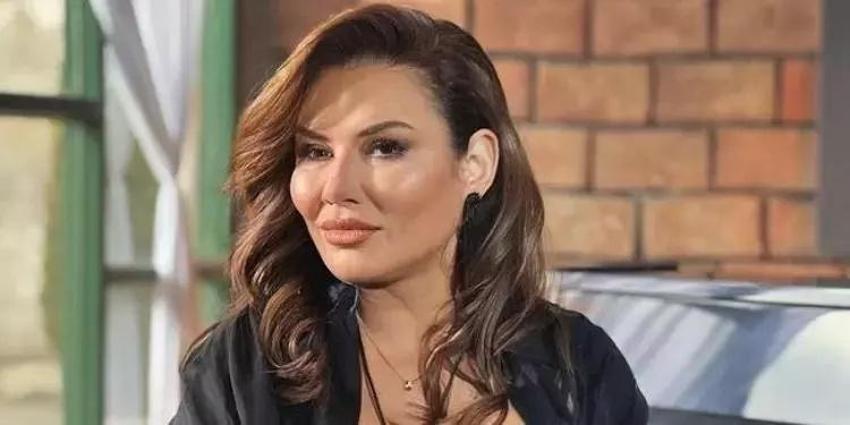 Hülya Avşar, Deniz Seki'yi bir soruyla gerdi!

