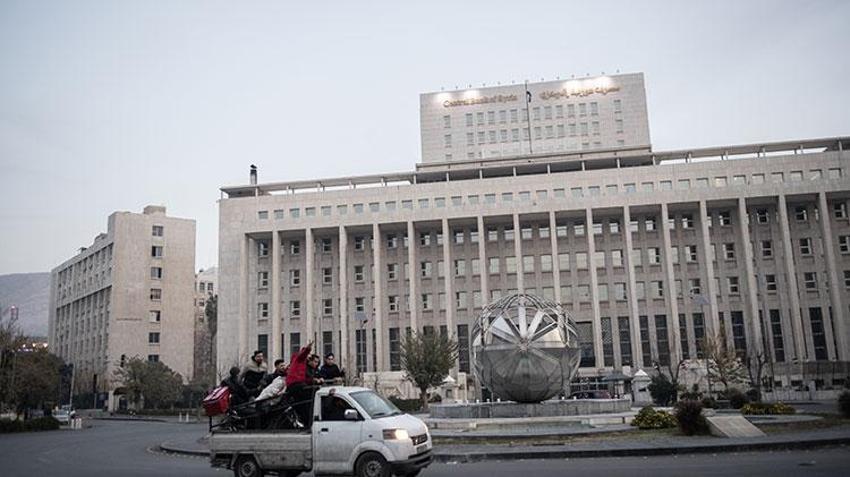 Suriye'de bir devrin sonu: 61 yıllık Baas rejimi çöktü! Rusya: Esad ülkeyi terk etti