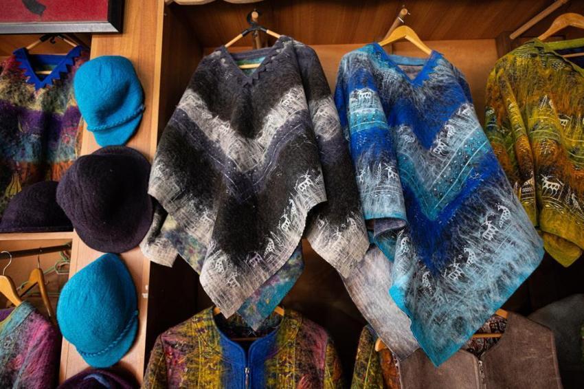 İzmirde geleneksel keçe sanatına modern dokunuşlar! Tire'den dünyaya açıldı: Amerika, Kanada, Almanya gibi ülkelere ulaşıyor