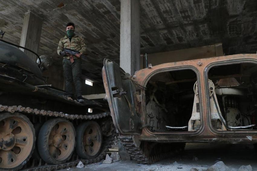 Hama'da rejimden geriye tanklar kaldı