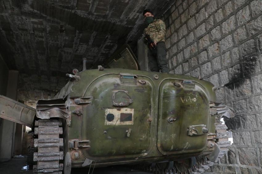 Hama'da rejimden geriye tanklar kaldı