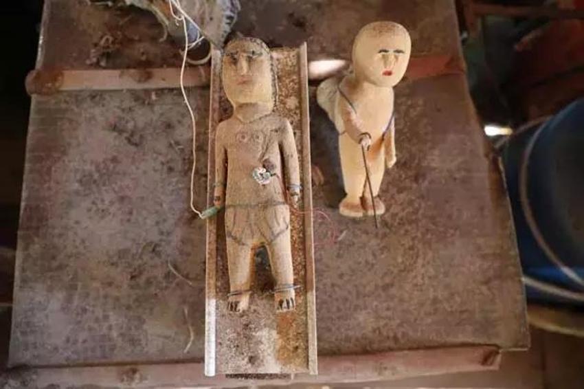 91 yaşında dağlardan toplayıp çocuklar hediye ediyor! Tek bir isteği var