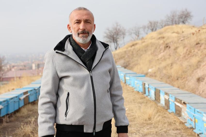 Kışın erken gelmesi arıcıların yüzünü güldürdü! Arılar 5 yıl sonra ilk defa kış uykusuna yattı