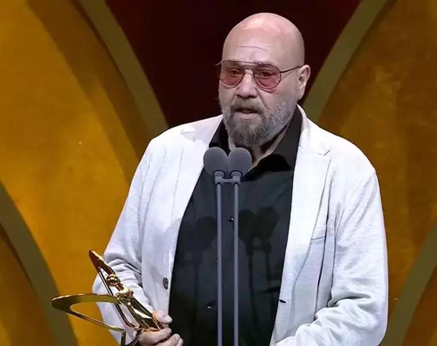 Pantene Altın Kelebek ödülleri sahiplerini buldu! Duygu dolu anlar yaşandı