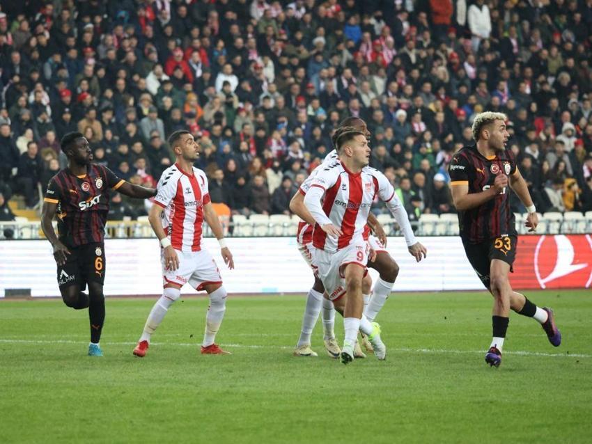 Rey Manaj'ın Barış Alper Yılmaz'a hareketi olay oldu: Bir şuursuzluk, böyle iğrençlik görmedim
