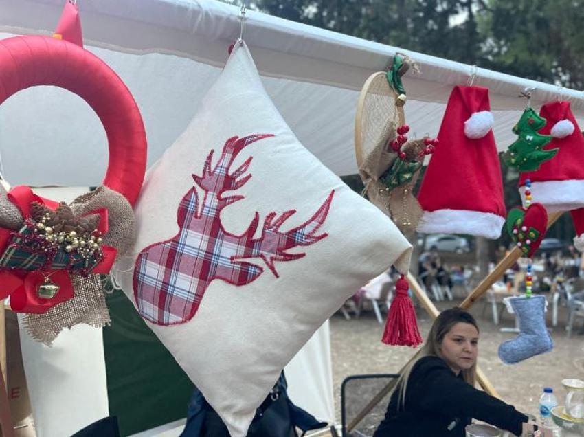 Adana'da yılbaşı heyecanı! Yeni yıl pazarı 8. kez kapılarını açtı
