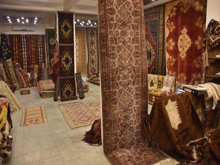 Böyle olur kadın dayanışması! Bergama'da kooperatif kurup tarihi halıları gün yüzüne çıkardılar