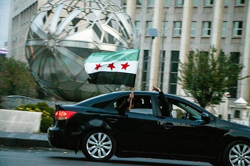 Esad'ın milyon dolarlık otomobil koleksiyonu ortaya çıktı! İsrail, Suriye planını devreye soktu