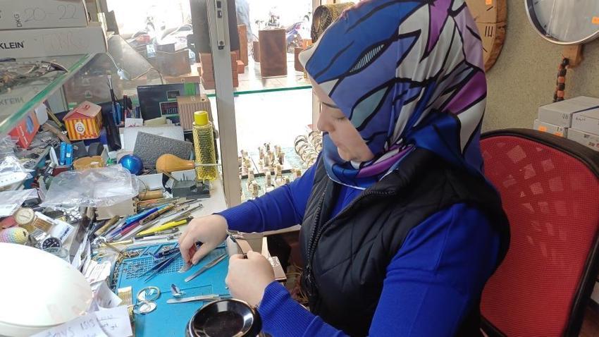 Türkiye'de bu işi yapan 5 kadından birisi oldu! Mesleği babadan miras kaldı