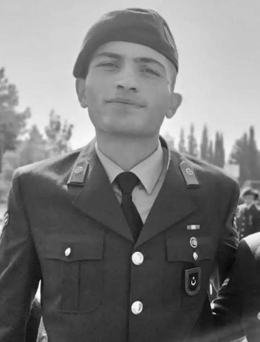 Isparta'da şehit düşen askerlerimize veda! 'Allah'ım cennetine al' diyerek uğurladı