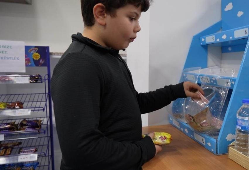 Bu okulda kantin var, işletmeci yok! Gümüşhaneli çocuklar dürüstlük sınavını geçti
