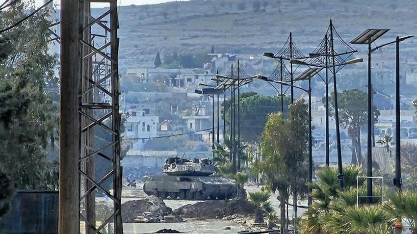 İsrail, Suriye'de 25 kilometre içeriye kadar girdi! Tanklar sokaklarda mevzilendi, 320 askeri nokta vuruldu