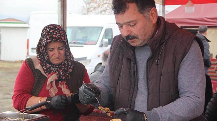Adana kokusu Kocaeli’yi sardı! 141 metre dürüm ve litrelerce şalgam suyu ikram edildi
