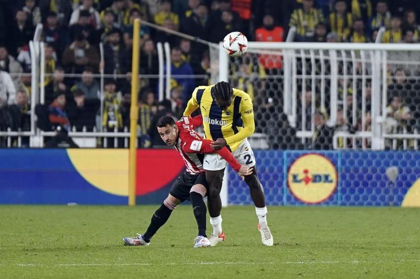 Fenerbahçe, Athletic Bilbao'ya yenildi! Kadıköy'de istifa sesleri