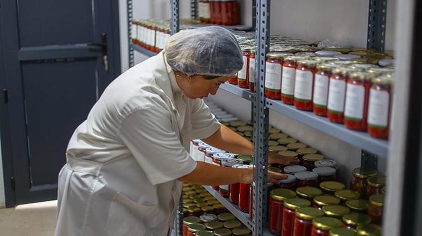 Uzman olarak çalıştığı işinden bir kalemde istifa etti, kendi markasını kurdu! Türkiye'nin dört bir yanına satış yapıyor