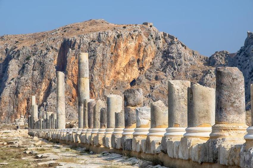 Adana’nın gizli cennetleri: Mutlaka görülmesi gereken 12 lokasyon her mevsim güzelliğiyle ziyaretçilerini büyülüyor